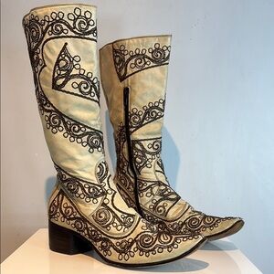 Gianni Barbato cream/black embroidered cowboy style boots size 37